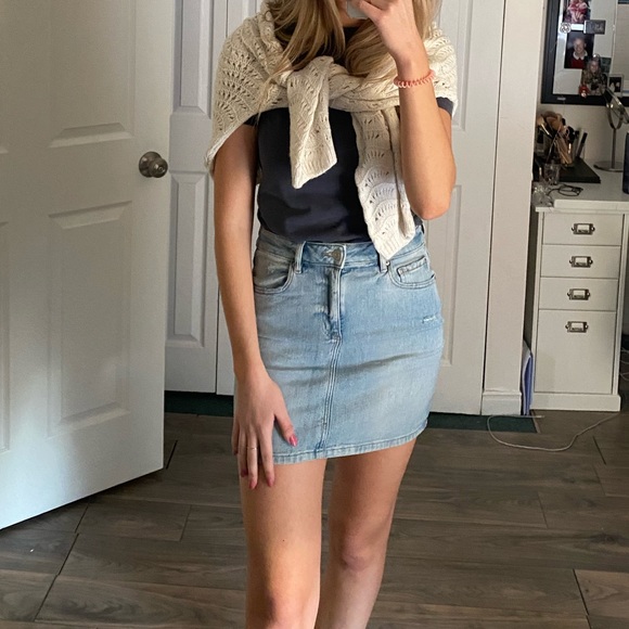 WHITE URBAN OUTFITTERS KNIT SWEATER - Picture 6 of 8